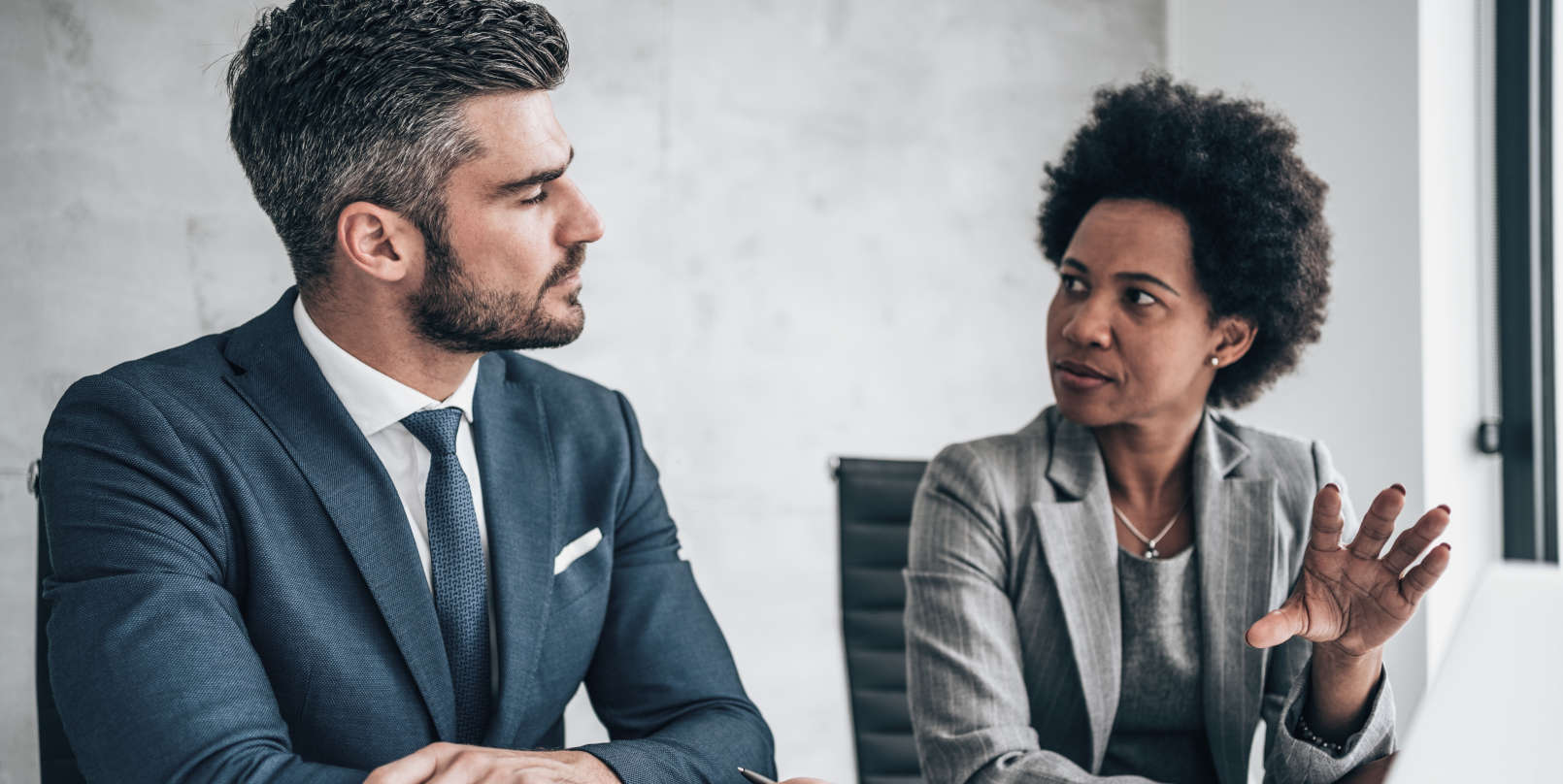 female_employability_analyst_asks_question-desktop